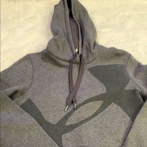 Under Armour semi fitted hoodie